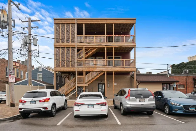 $2,200 | 1016 South State Street, Unit 3, Lockport, IL 60441