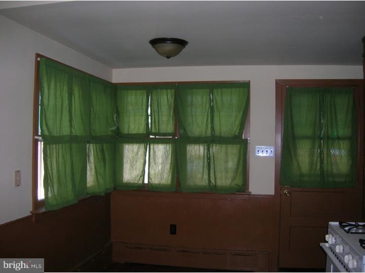 717 Ritter Street Reading, PA 19601 - Photo 5 of 12 Breakfast Room