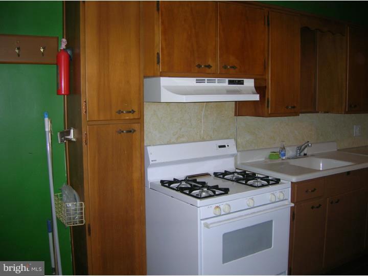 717 Ritter Street Reading, PA 19601 - Photo 7 of 12 Kitchen