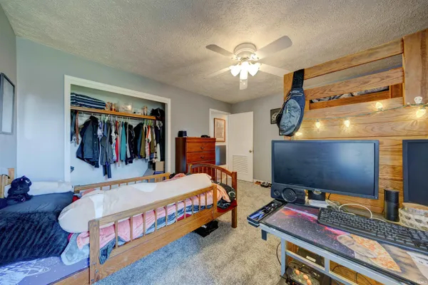 $215,000 | 326 South 5th Street, Rockport, IN 47635