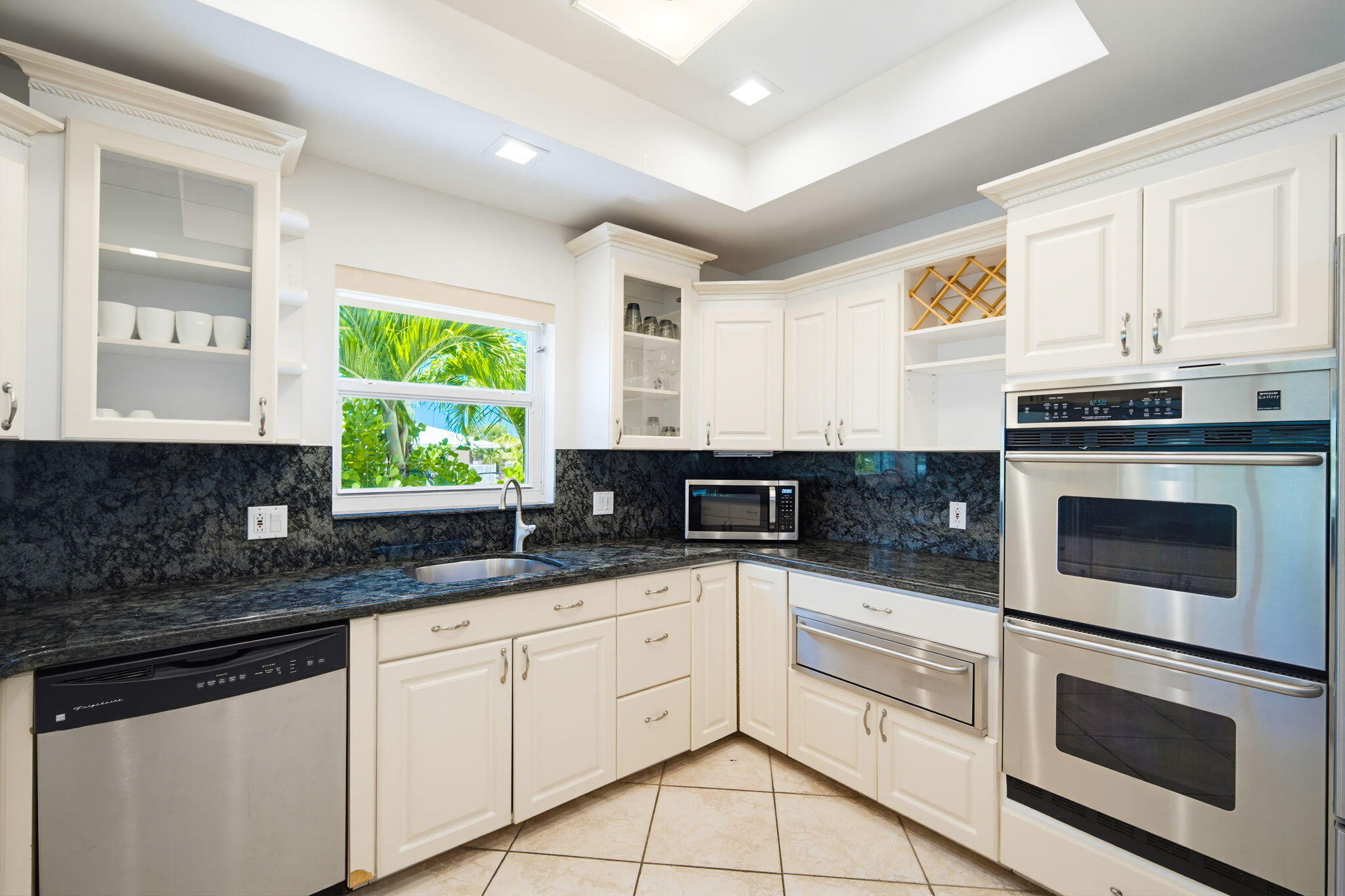 420 11th Street Key Colony Beach, FL 33051 - Photo 29 of 104 Kitchen