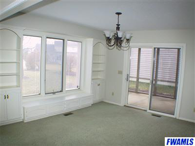 10427 Meadowridge Road Fort Wayne, IN 46814 - Photo 3 of 14