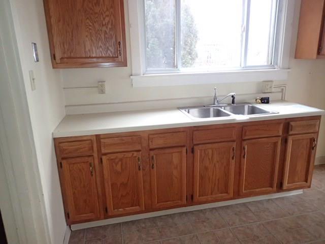 906 Spring Street Braddock, PA 15104 - Photo 7 of 23 Gallery Image 7