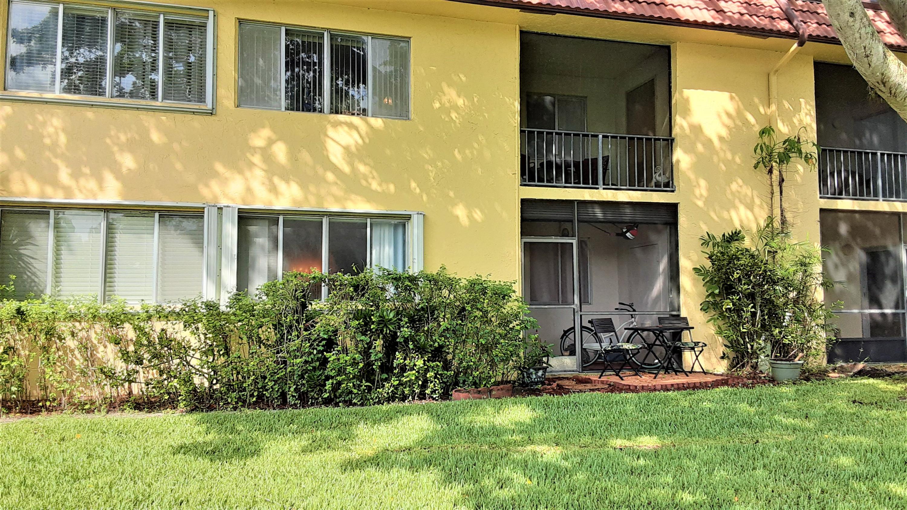 818 Southwest 9th St Circle, Unit 103 Boca Raton, FL 33486 - Photo 14 of 27 patio