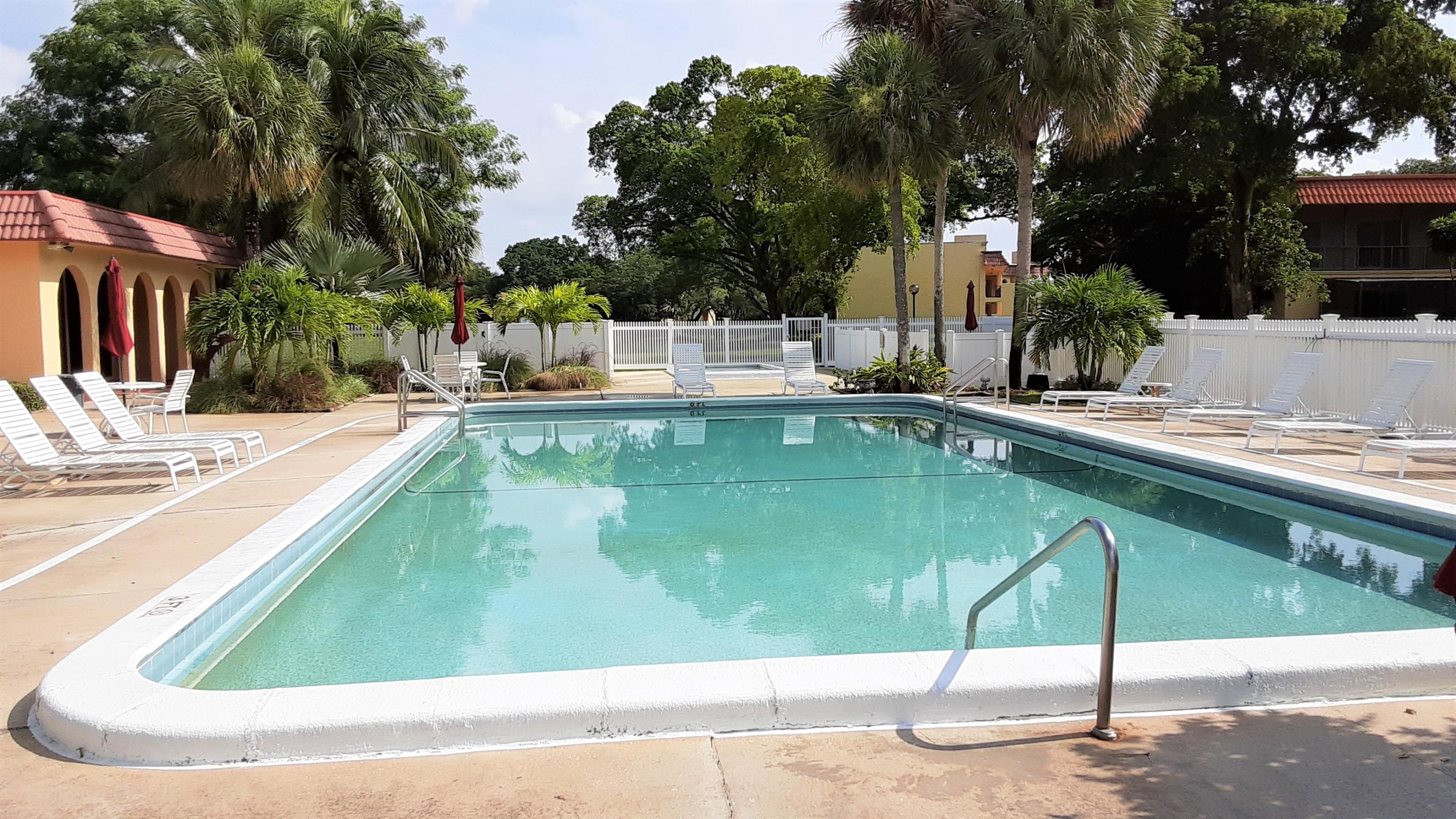 818 Southwest 9th St Circle, Unit 103 Boca Raton, FL 33486 - Photo 20 of 27 main pool