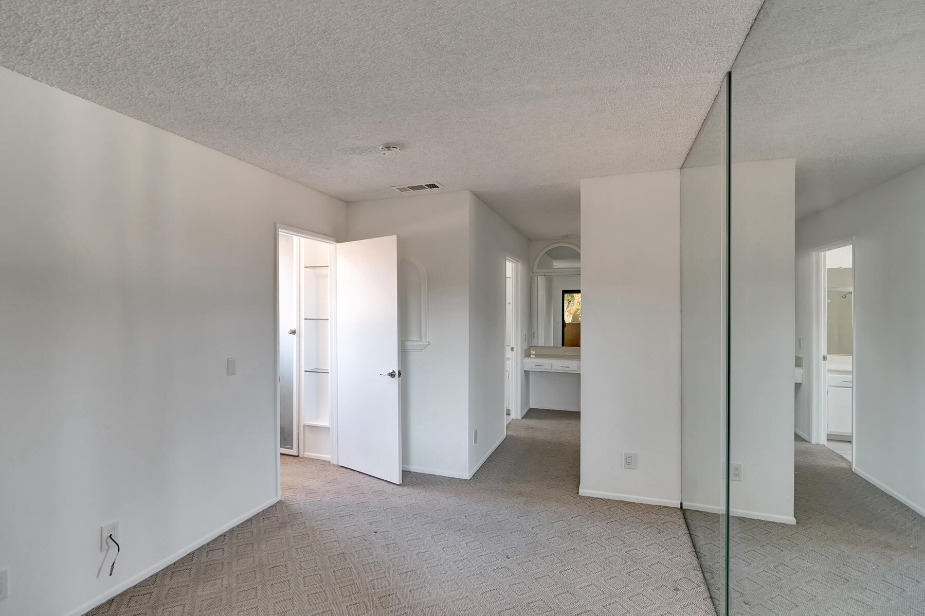 69641 Cara Way Rancho Mirage, CA 92270 - Photo 11 of 19 master up