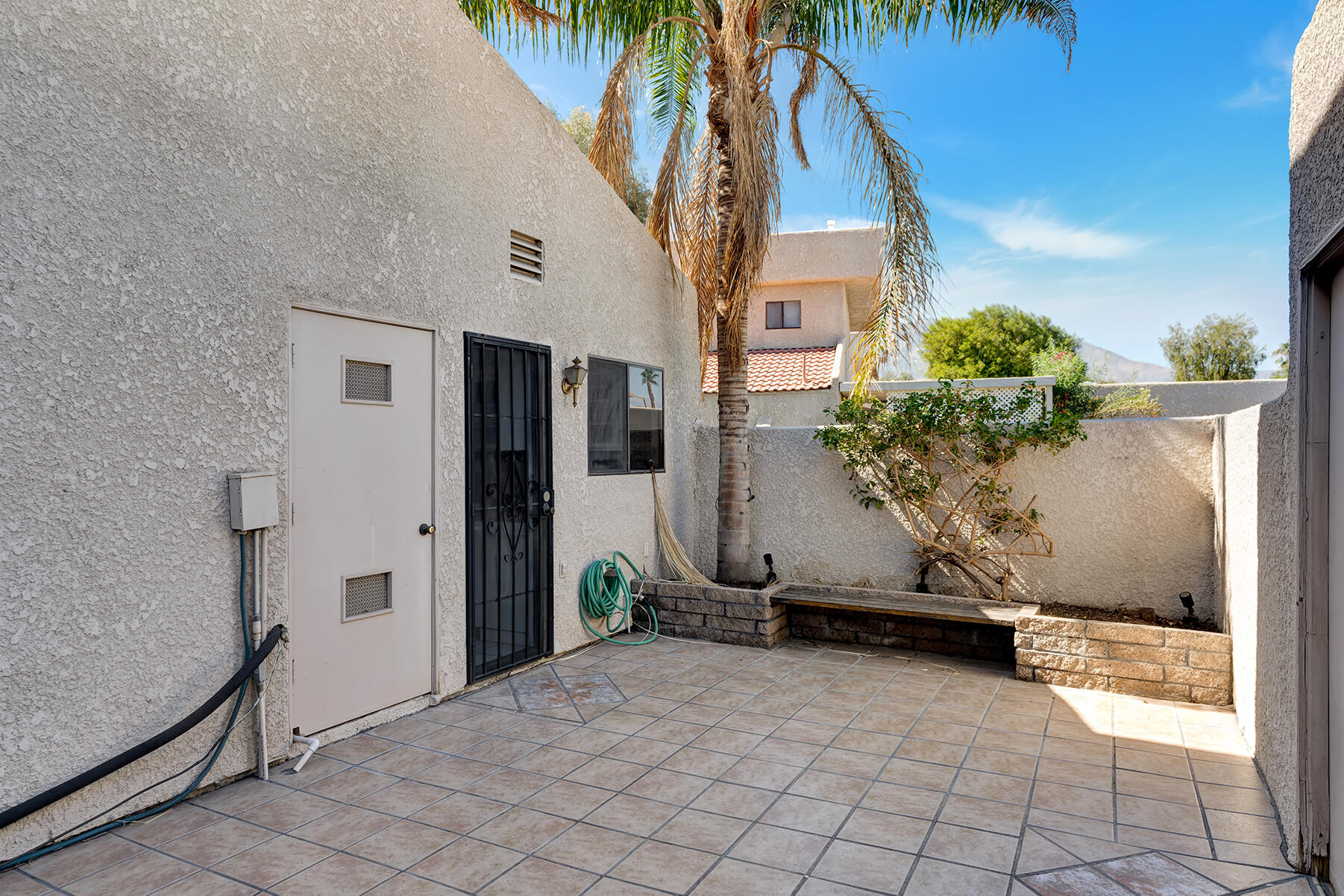 69641 Cara Way Rancho Mirage, CA 92270 - Photo 19 of 19 back patio