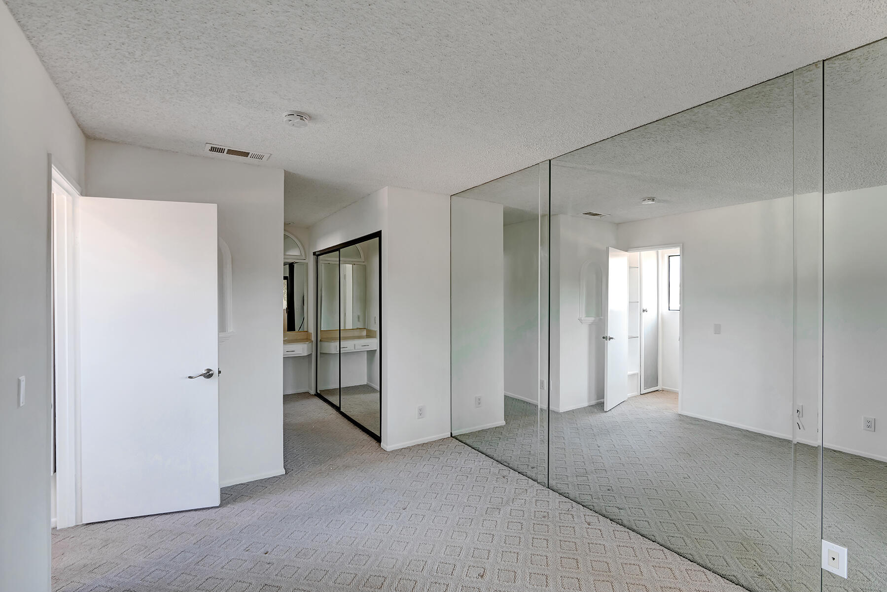 69641 Cara Way Rancho Mirage, CA 92270 - Photo 10 of 19 master up