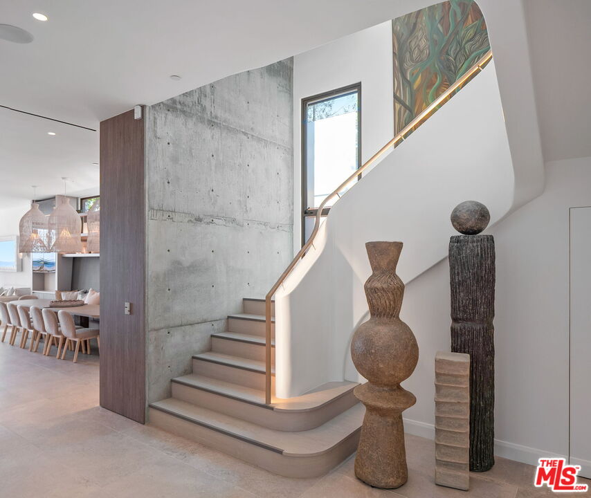 938-940 Palisades Beach Road Santa Monica, CA 90403 - Photo 46 of 72