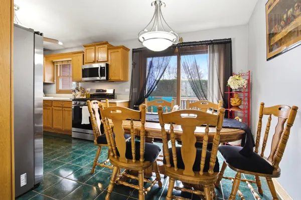 $430,000 | 149 Beaver Creek Drive, Bolingbrook, IL 60490