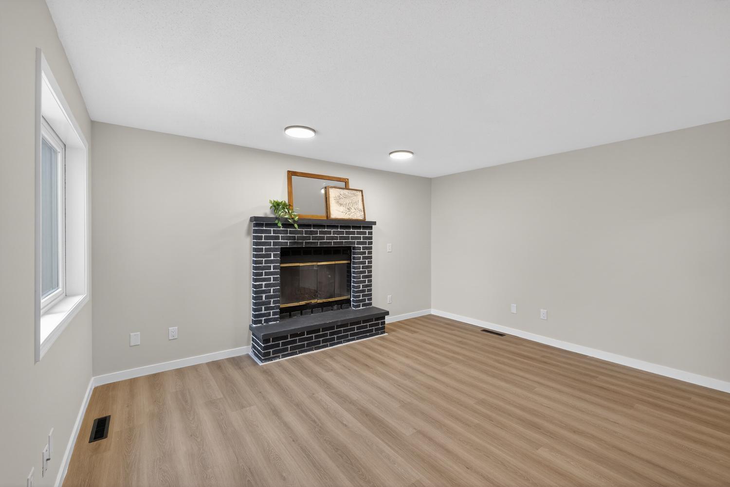 4406 Newcastle Lane Northwest Rochester, MN 55901 - Photo 14 of 36