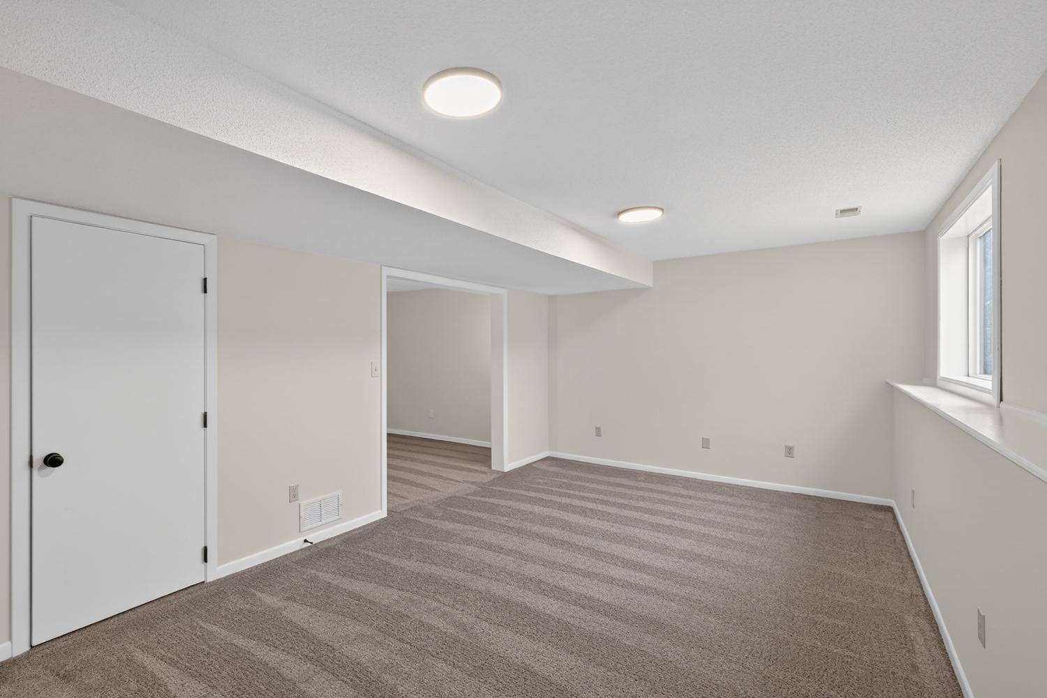 4406 Newcastle Lane Northwest Rochester, MN 55901 - Photo 27 of 36