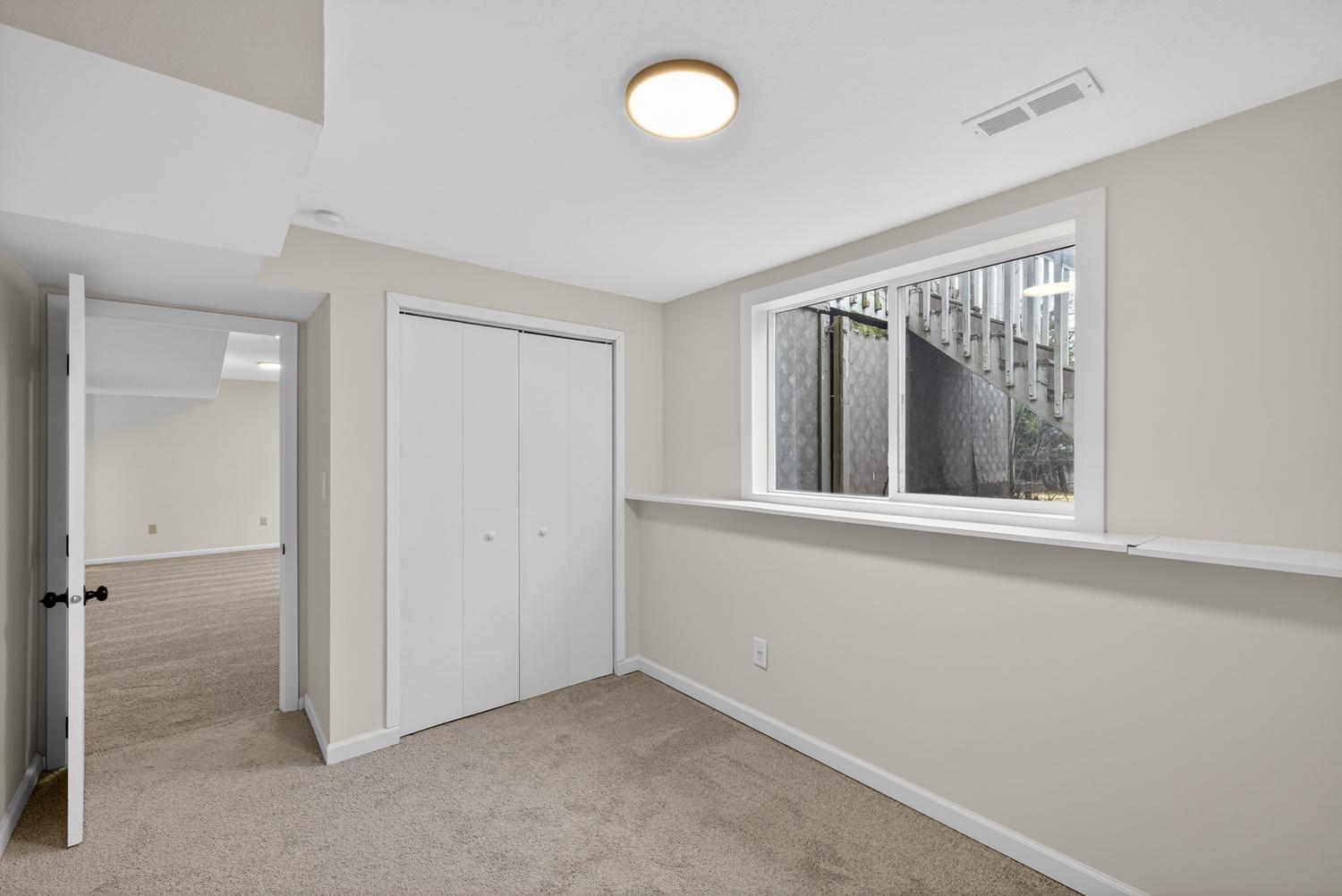 4406 Newcastle Lane Northwest Rochester, MN 55901 - Photo 29 of 36