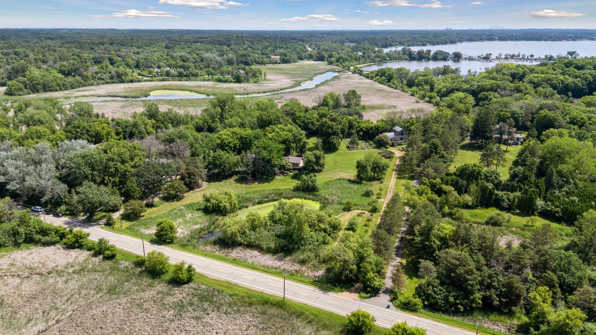 940 Brown Road South Wayzata, MN 55391 - Photo 3 of 33
