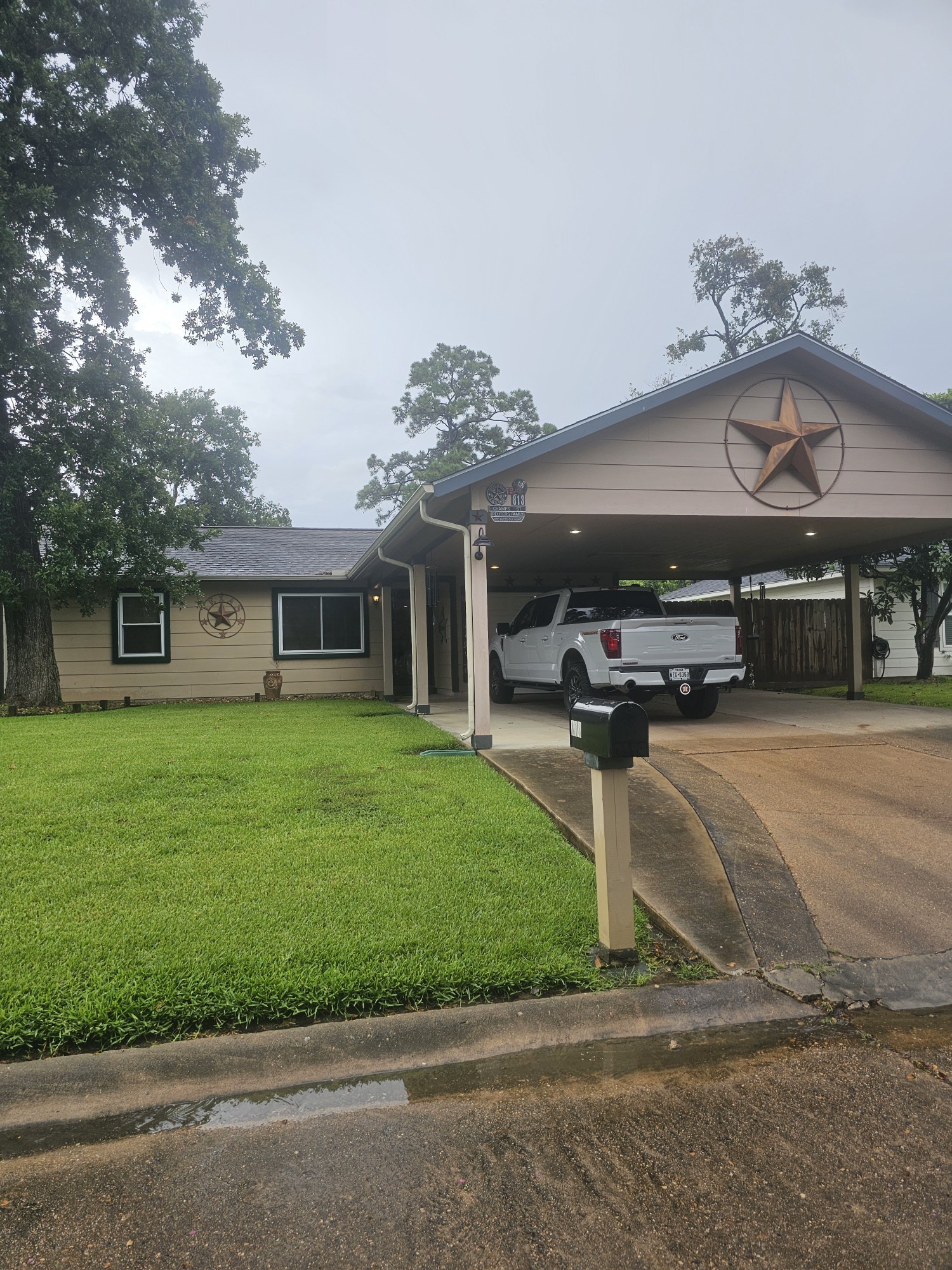 813 Champs Street Channelview, TX 77530 - Photo 2 of 14