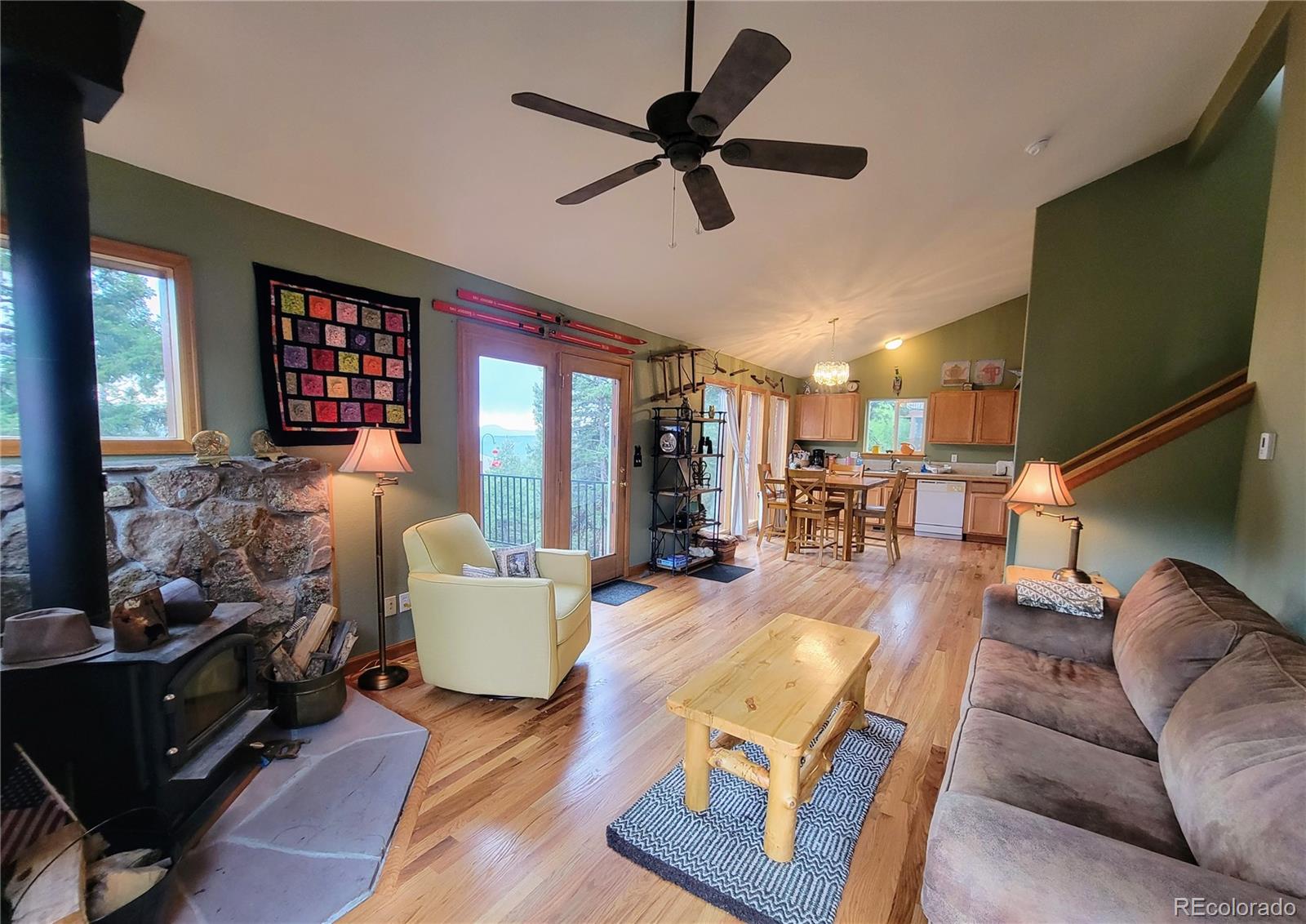 33348 Persistence Avenue Pine, CO 80470 - Photo 8 of 40 a living room with furniture
