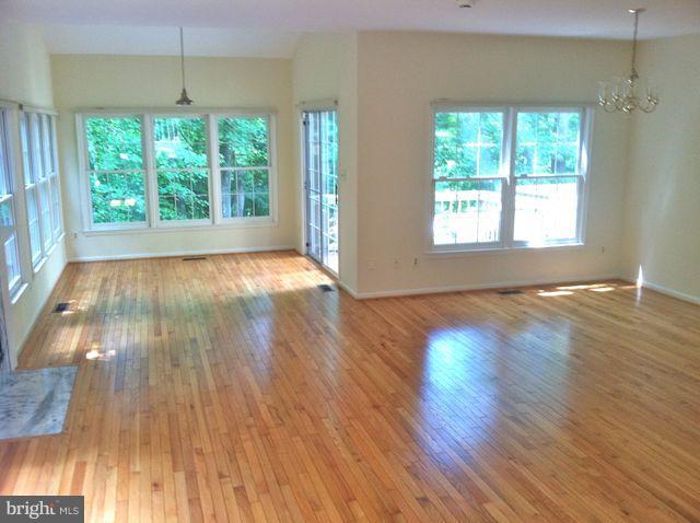 1358 Heritage Oak Way Reston, VA 20194 - Photo 14 of 30 Interior (General)