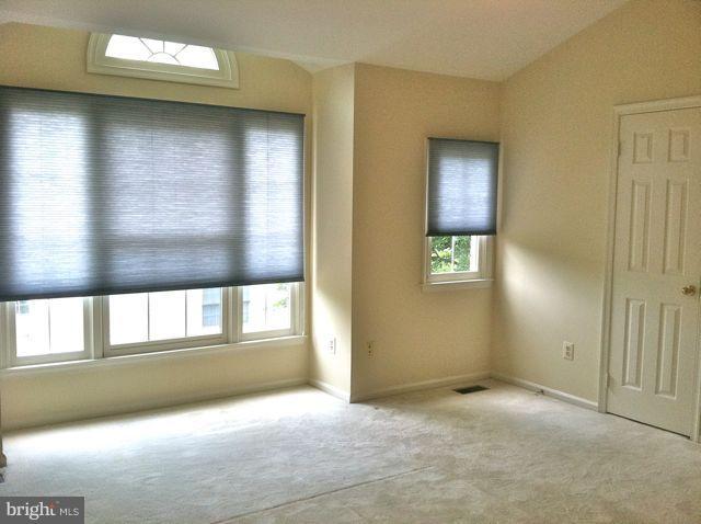 1358 Heritage Oak Way Reston, VA 20194 - Photo 19 of 30 Bedroom (Master)