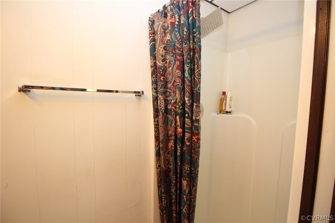 5504 Lakeview Road Quinton, VA 23141 - Photo 18 of 38 Gallery Image 18