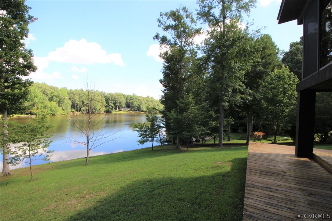 5504 Lakeview Road Quinton, VA 23141 - Photo 28 of 38 Gallery Image 28
