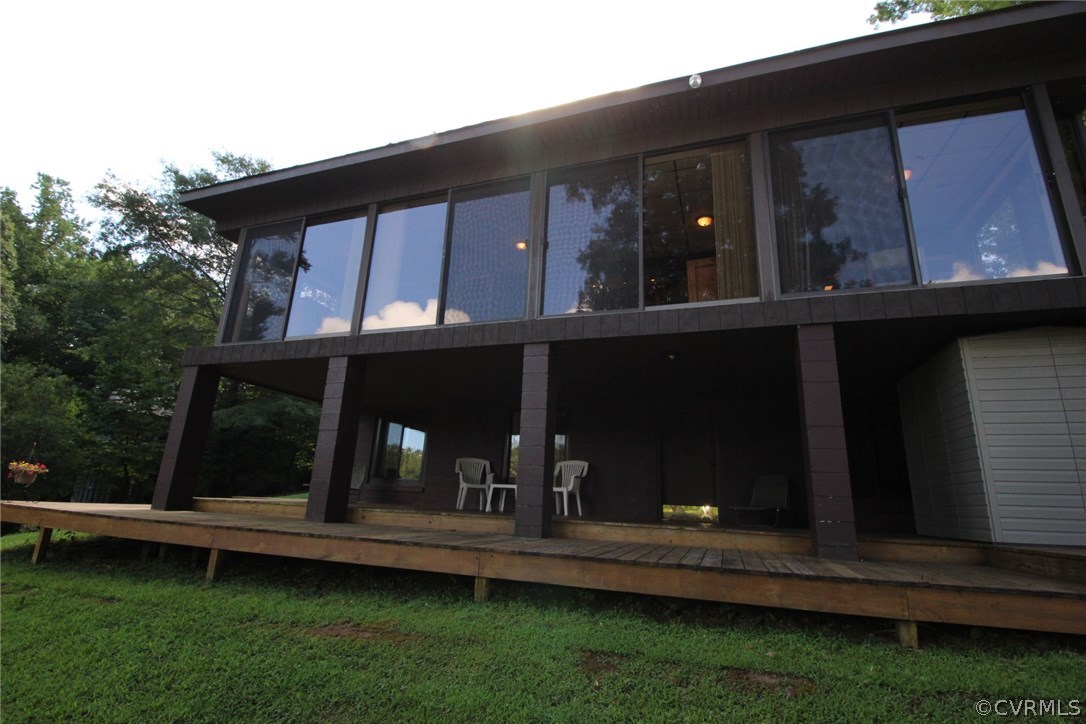 5504 Lakeview Road Quinton, VA 23141 - Photo 29 of 38 Gallery Image 29