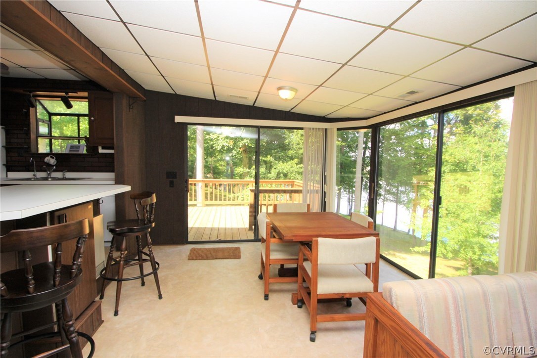 5504 Lakeview Road Quinton, VA 23141 - Photo 9 of 38 Gallery Image 9