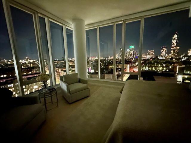 $3,350,000 | 380 Harrison Avenue, Unit 14F, Boston, MA 02118