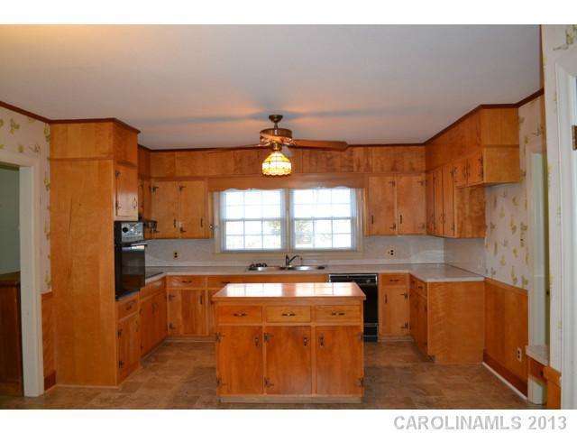 4202 Pennington Road Rock Hill, SC 29732 - Photo 5 of 16 Gallery Image 5