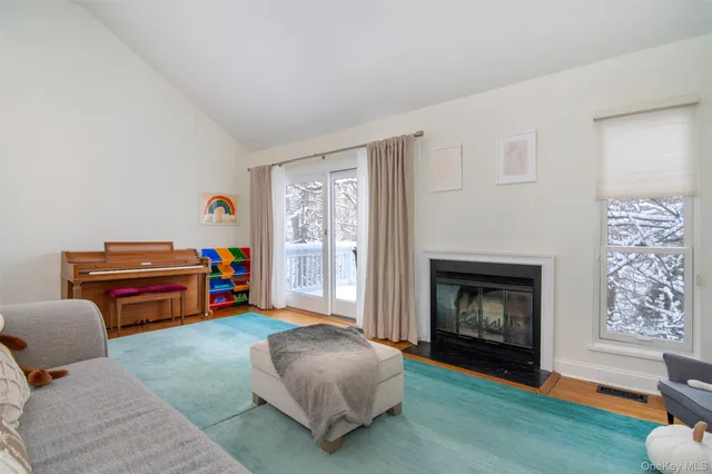 $800,000 | 110 Valleyview Road, Irvington, NY 10533