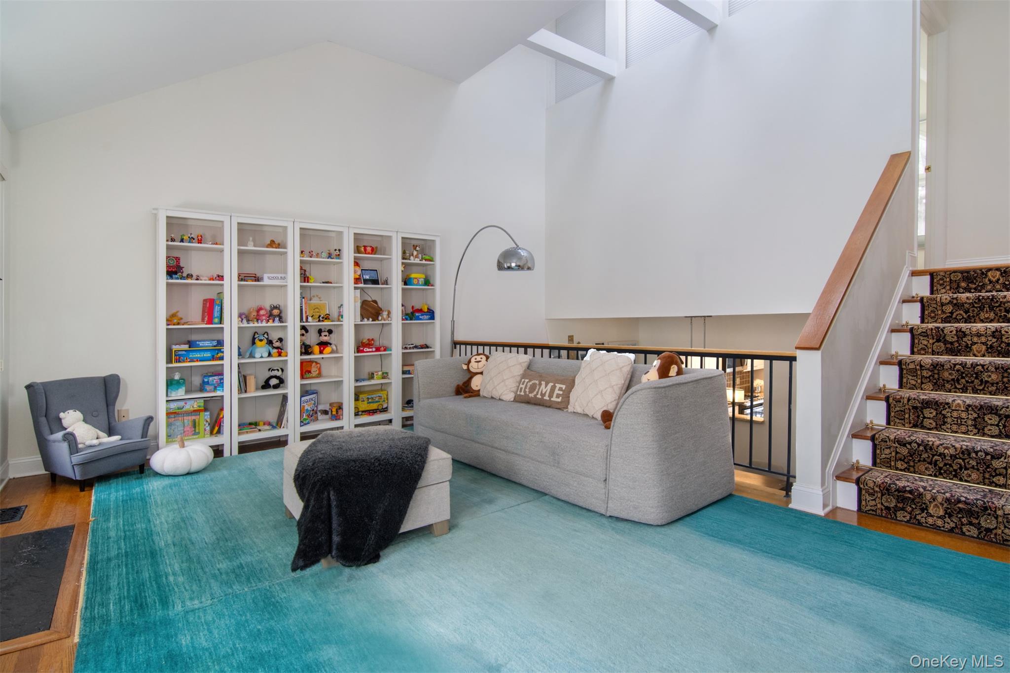 110 Valleyview Road Irvington, NY 10533 - Photo 10 of 36