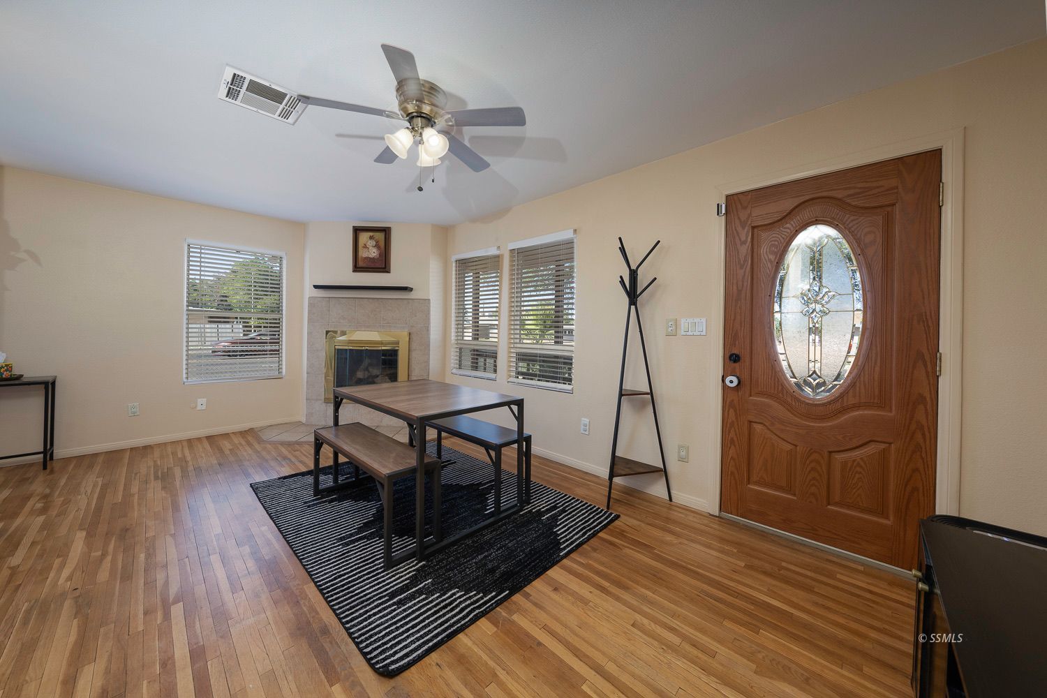 201 South Fire Opal Street Ridgecrest, CA 93555 - Photo 6 of 32