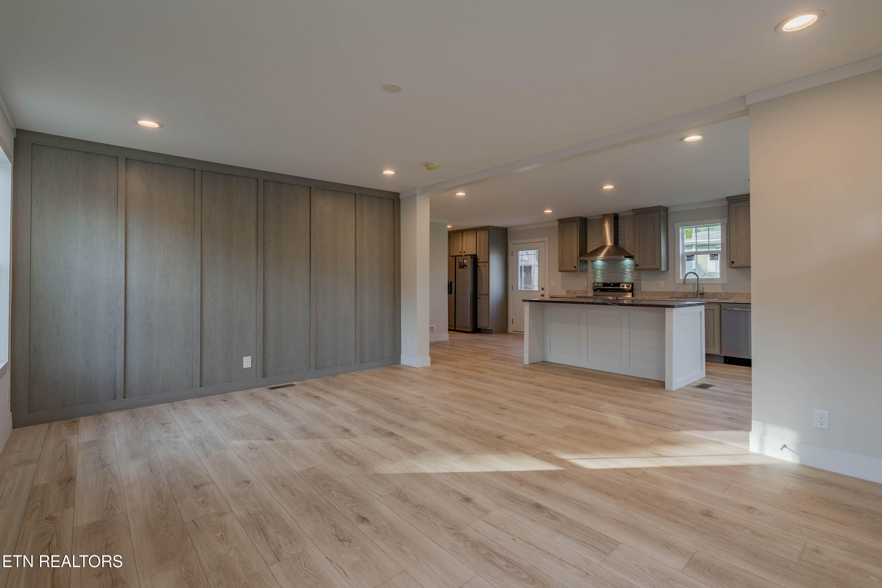 2113 Tipton Station Road Knoxville, TN 37920 - Photo 4 of 27 A7300331-HDR