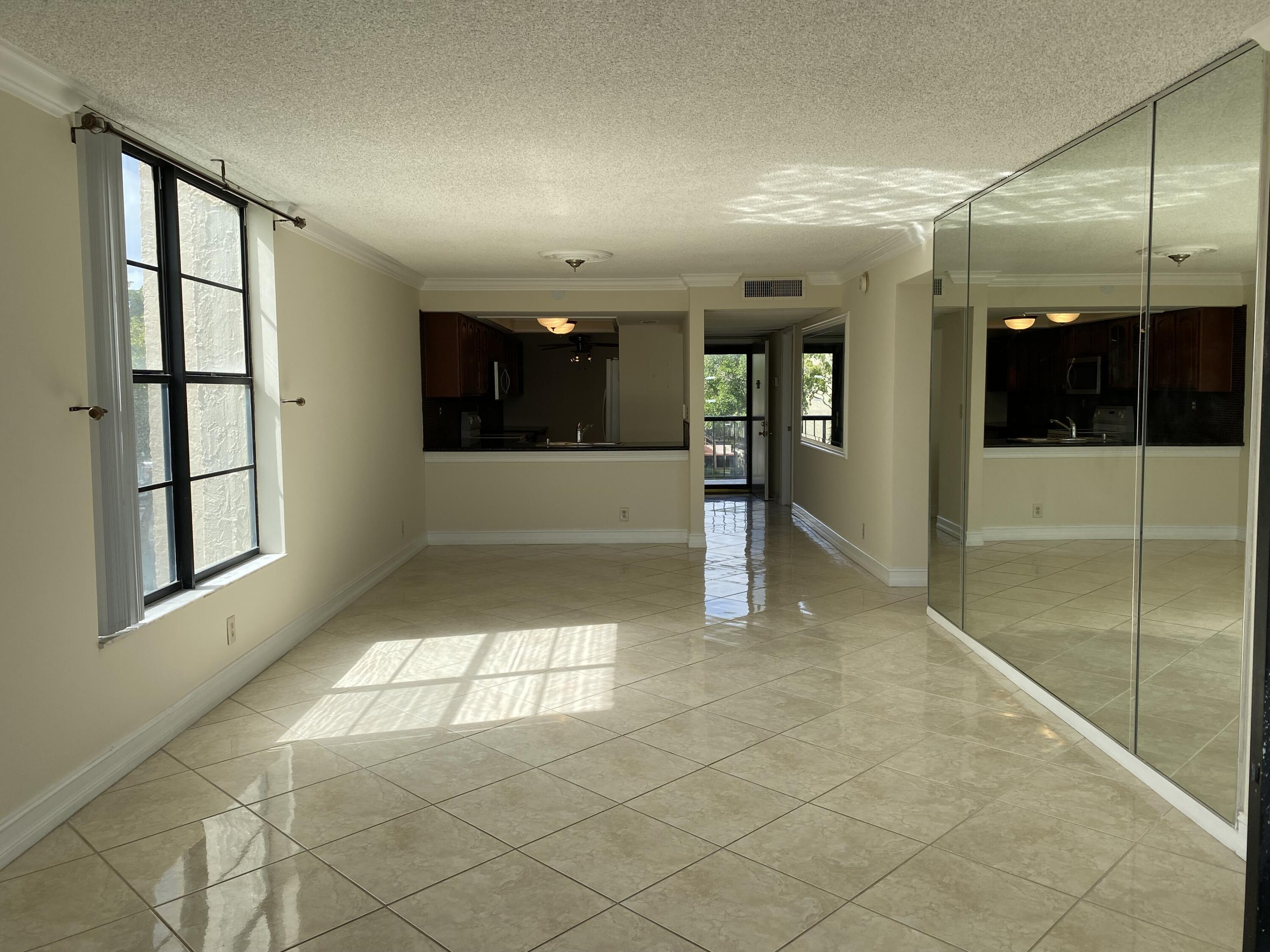 13 Royal Palm Way, Unit 306 Boca Raton, FL 33432 - Photo 17 of 37 IMG_9347