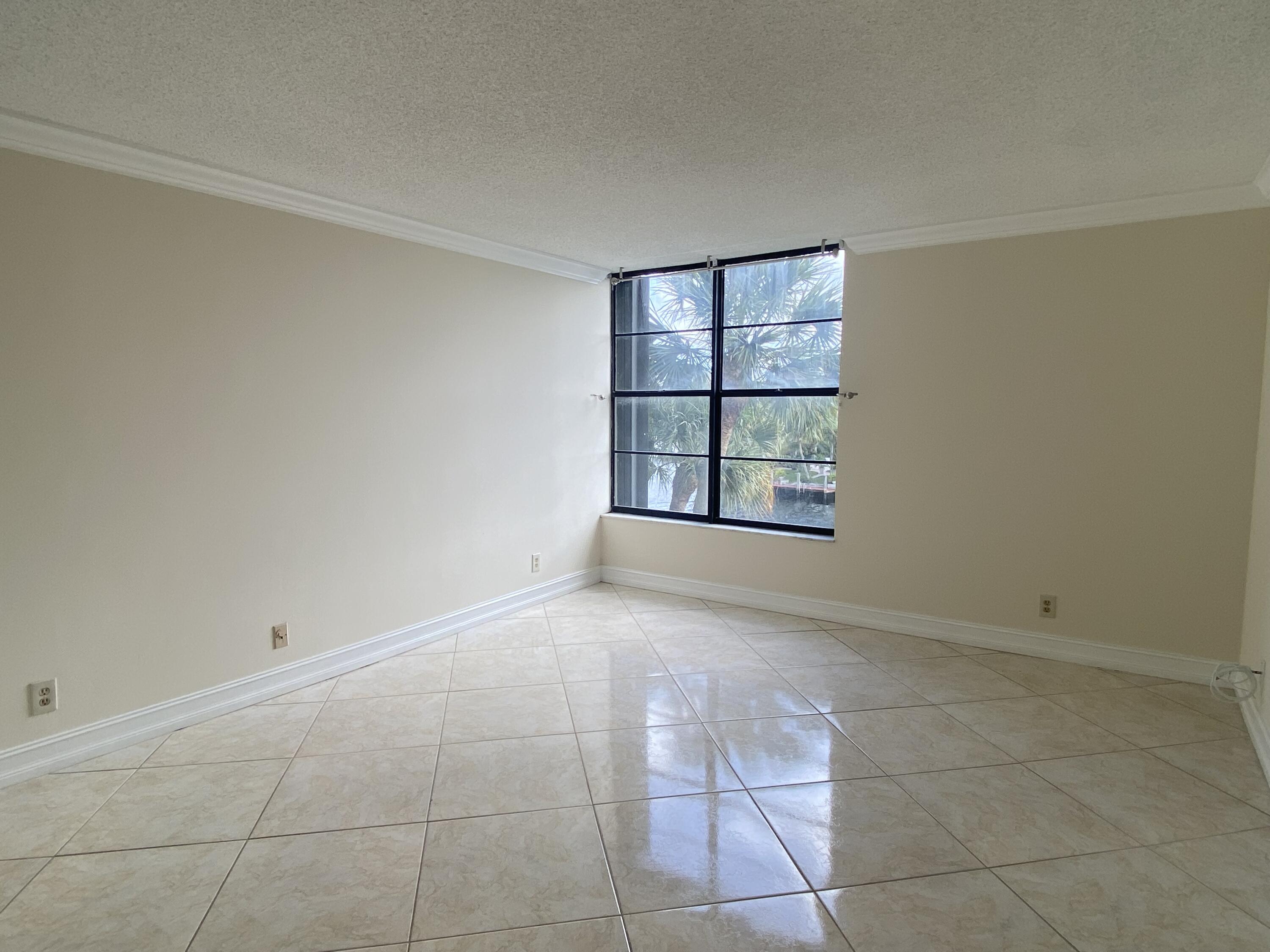 13 Royal Palm Way, Unit 306 Boca Raton, FL 33432 - Photo 20 of 37 IMG_9314