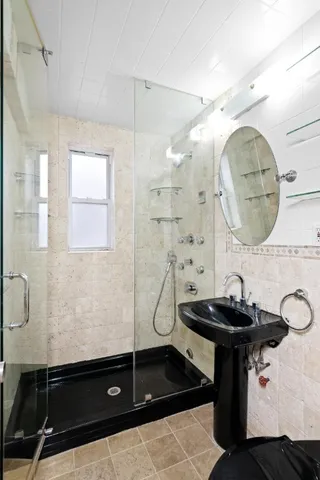 $849,000 | 651 Vanderbilt Street, Unit 2P | Windsor Terrace