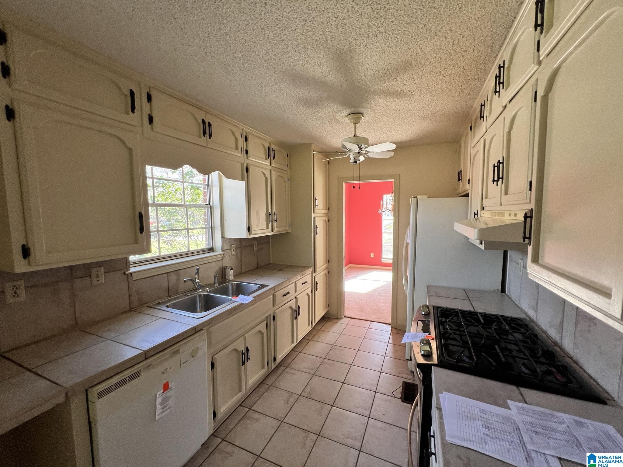 3016 Sayers Road Fultondale, AL 35068 - Photo 7 of 20