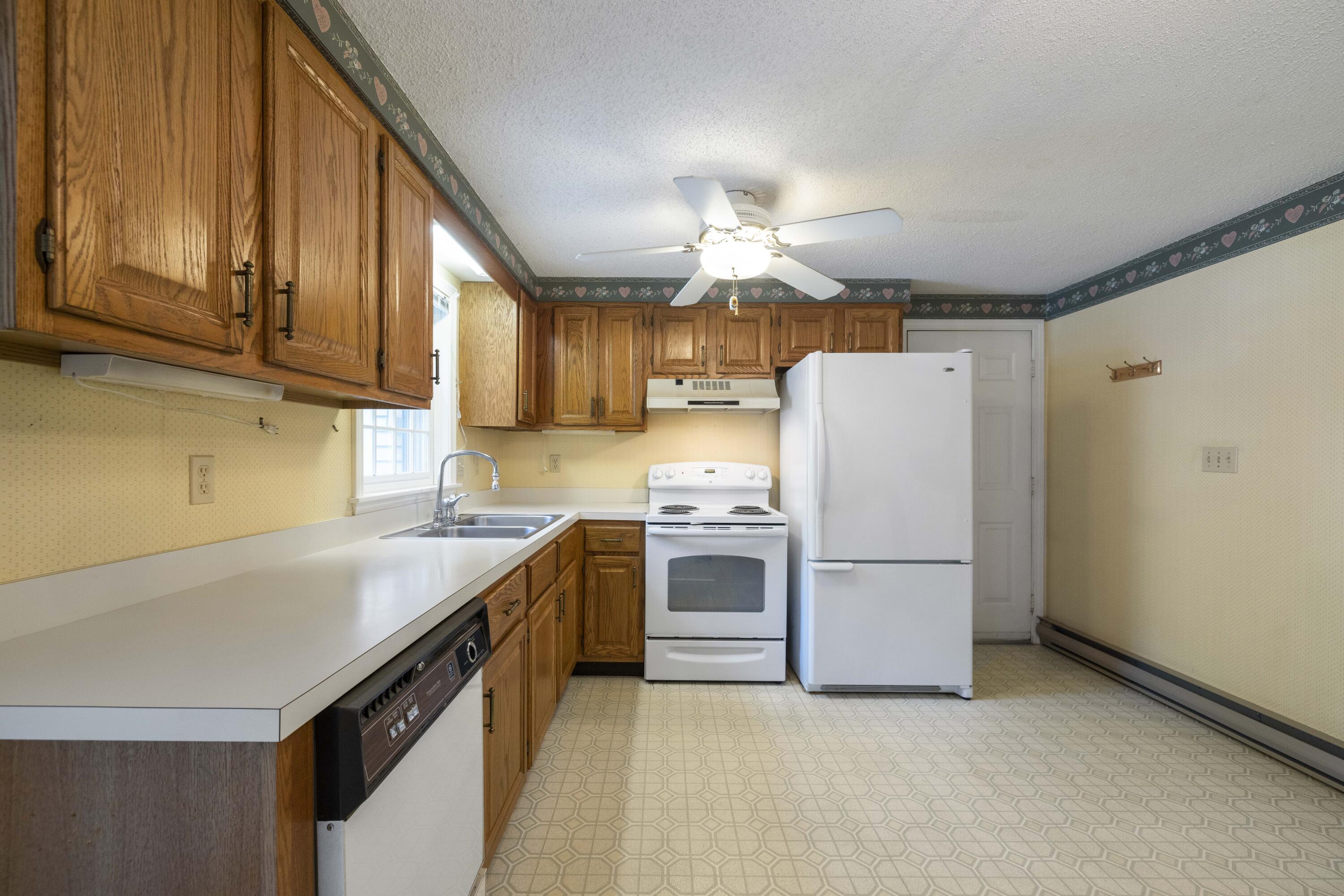 197 Flintlock Village Road, Unit 4 Wells, ME 04090 - Photo 8 of 38 3G0A6684