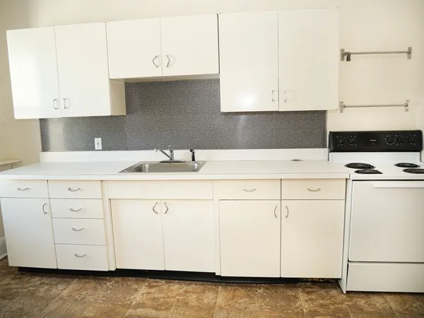 $2,700 | 395 Harvard Street, Unit 6, Brookline, MA 02446