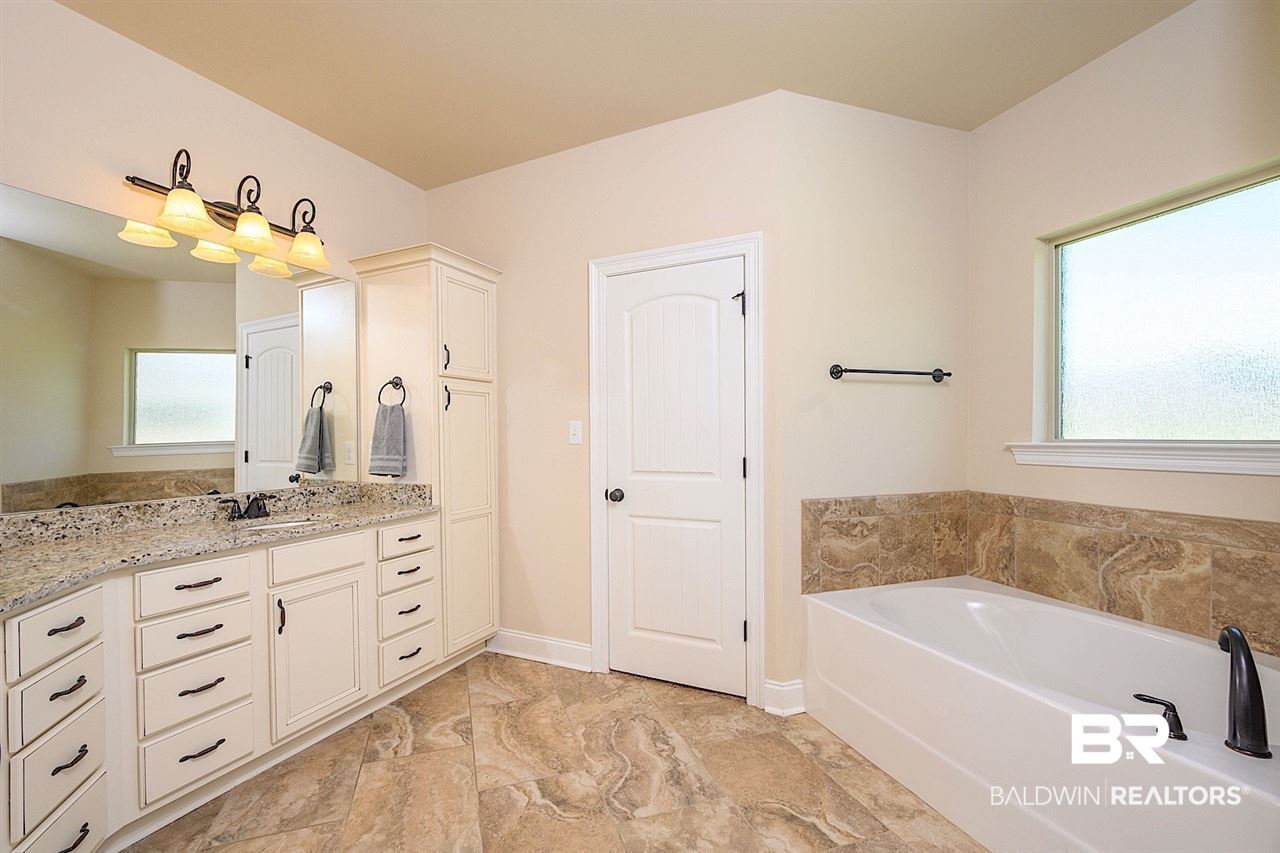 11350 Alabaster Drive Daphne, AL 36526 - Photo 15 of 37