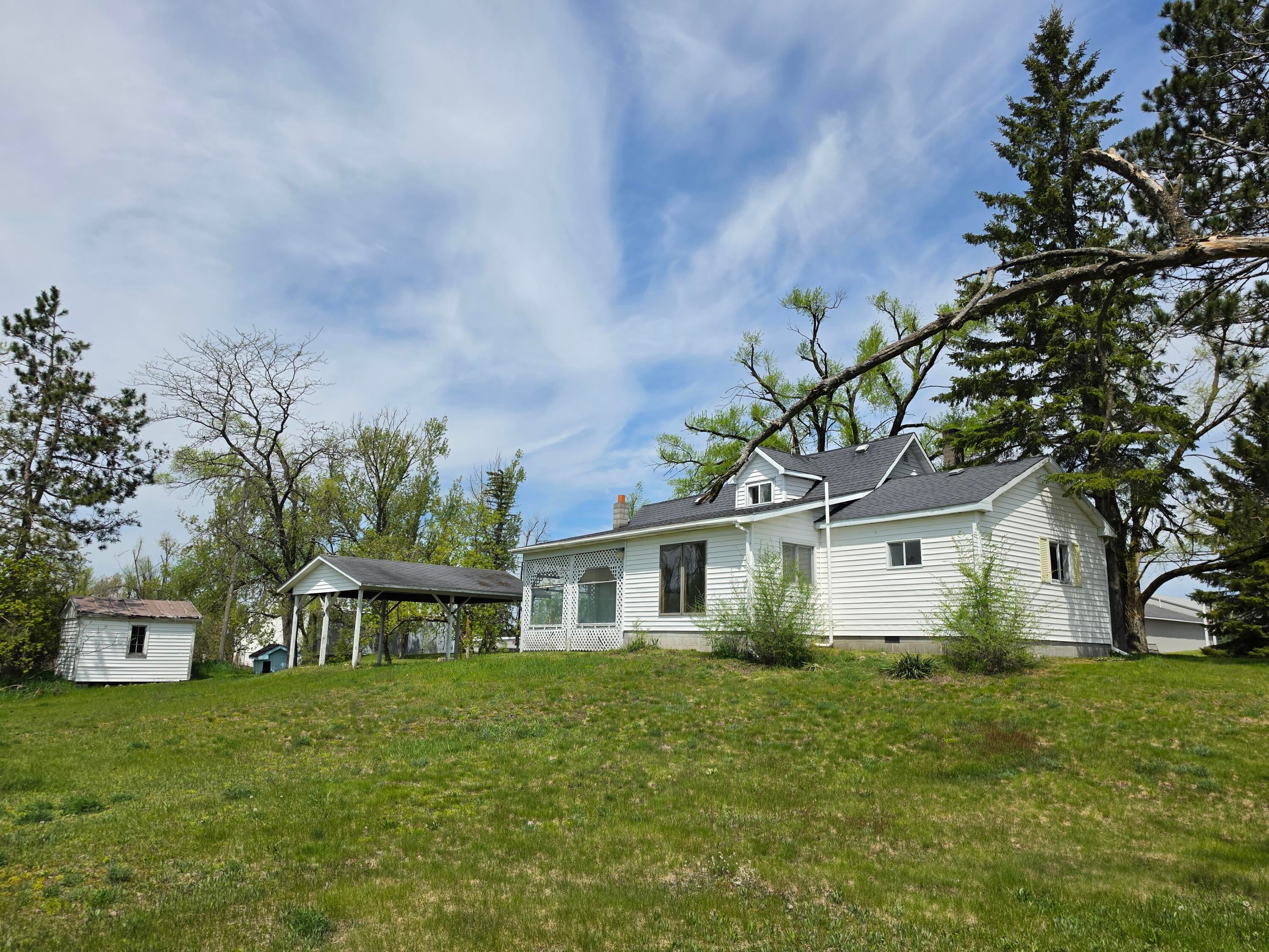 2056 East Miller Road Fairview, MI 48621 - Photo 72 of 78 20260525_121620