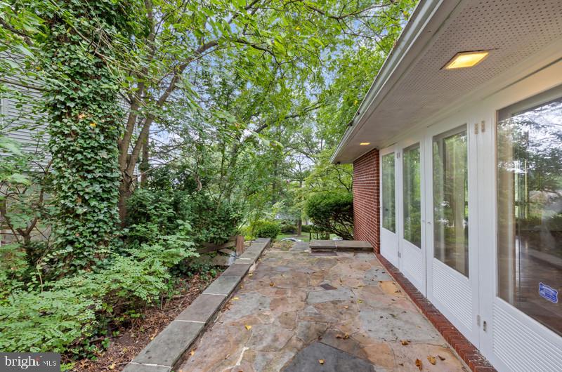 4109 Westview Road Baltimore, MD 21218 - Photo 3 of 35 a view of a backyard with garden