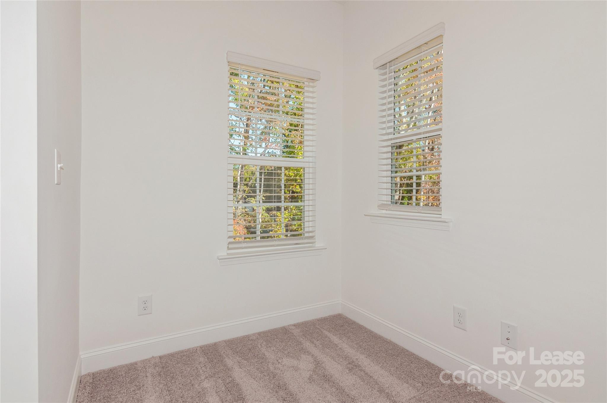 6006 Cedar Chip Way Matthews, NC 28105 - Photo 34 of 35 an empty room with a window