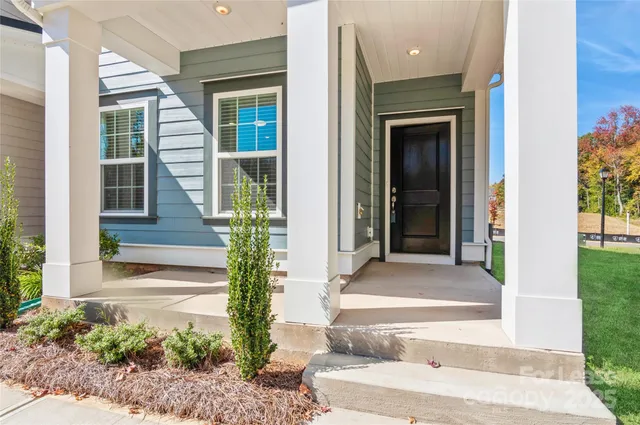 a view of an empty garage