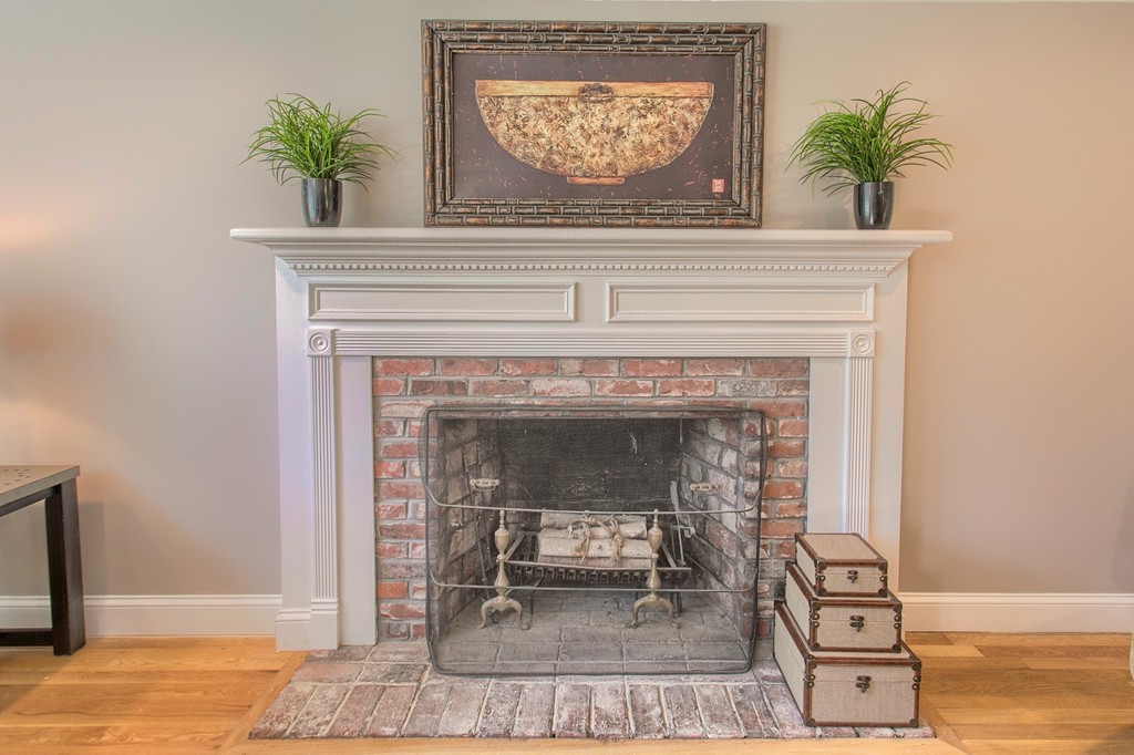 397 Hayward Mill Road Concord, MA 01742 - Photo 8 of 30 Gallery Image 8