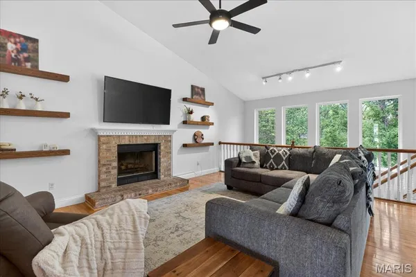 $435,000 | 22 Eagle Spur Court, St. Charles, MO 63303