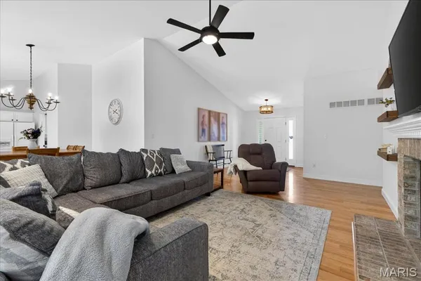 $435,000 | 22 Eagle Spur Court, St. Charles, MO 63303