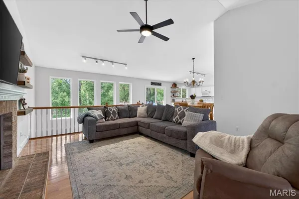 $435,000 | 22 Eagle Spur Court, St. Charles, MO 63303