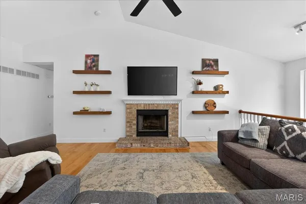 $435,000 | 22 Eagle Spur Court, St. Charles, MO 63303