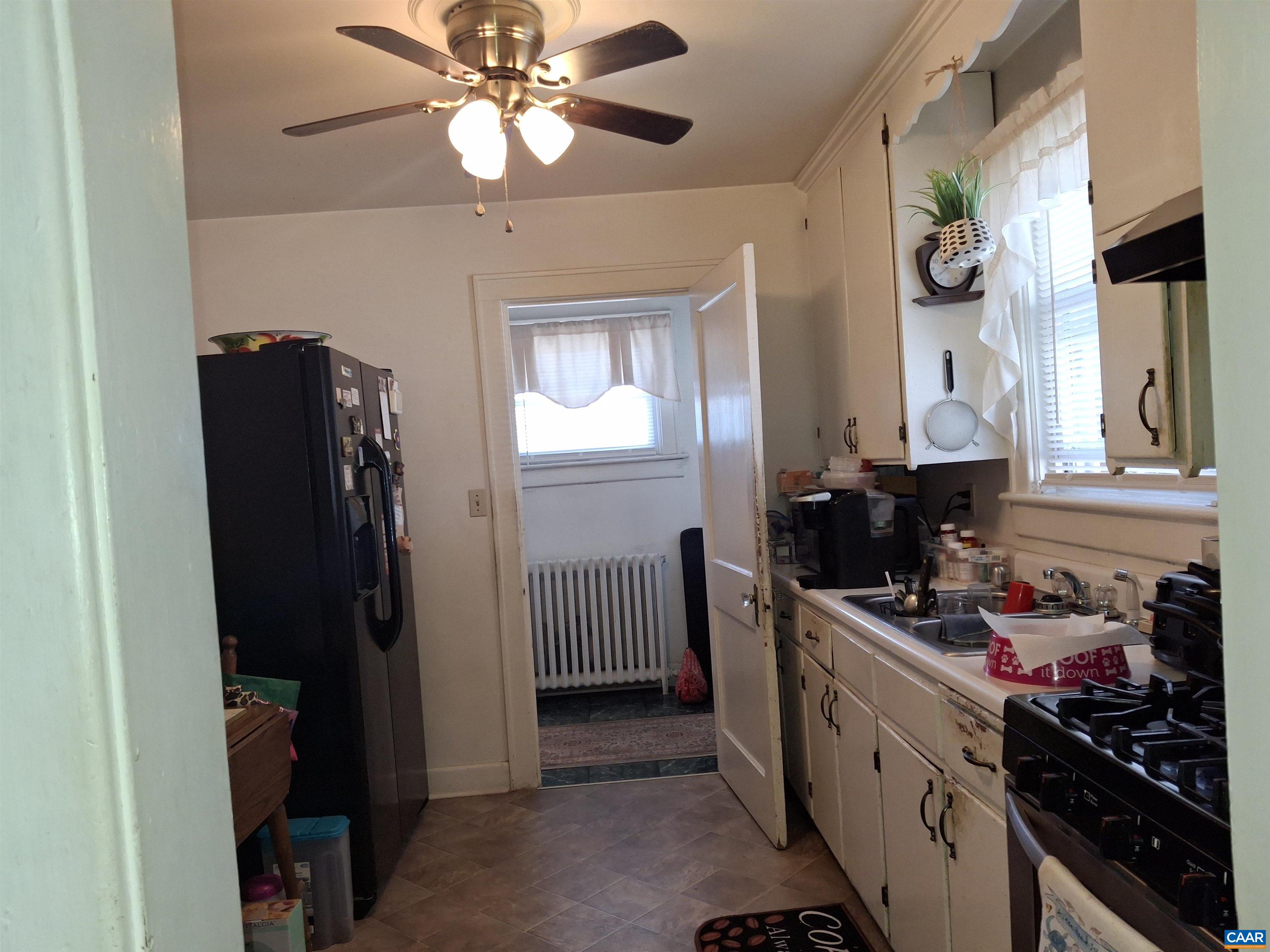 346 Port Republic Road Waynesboro, VA 22980 - Photo 7 of 19