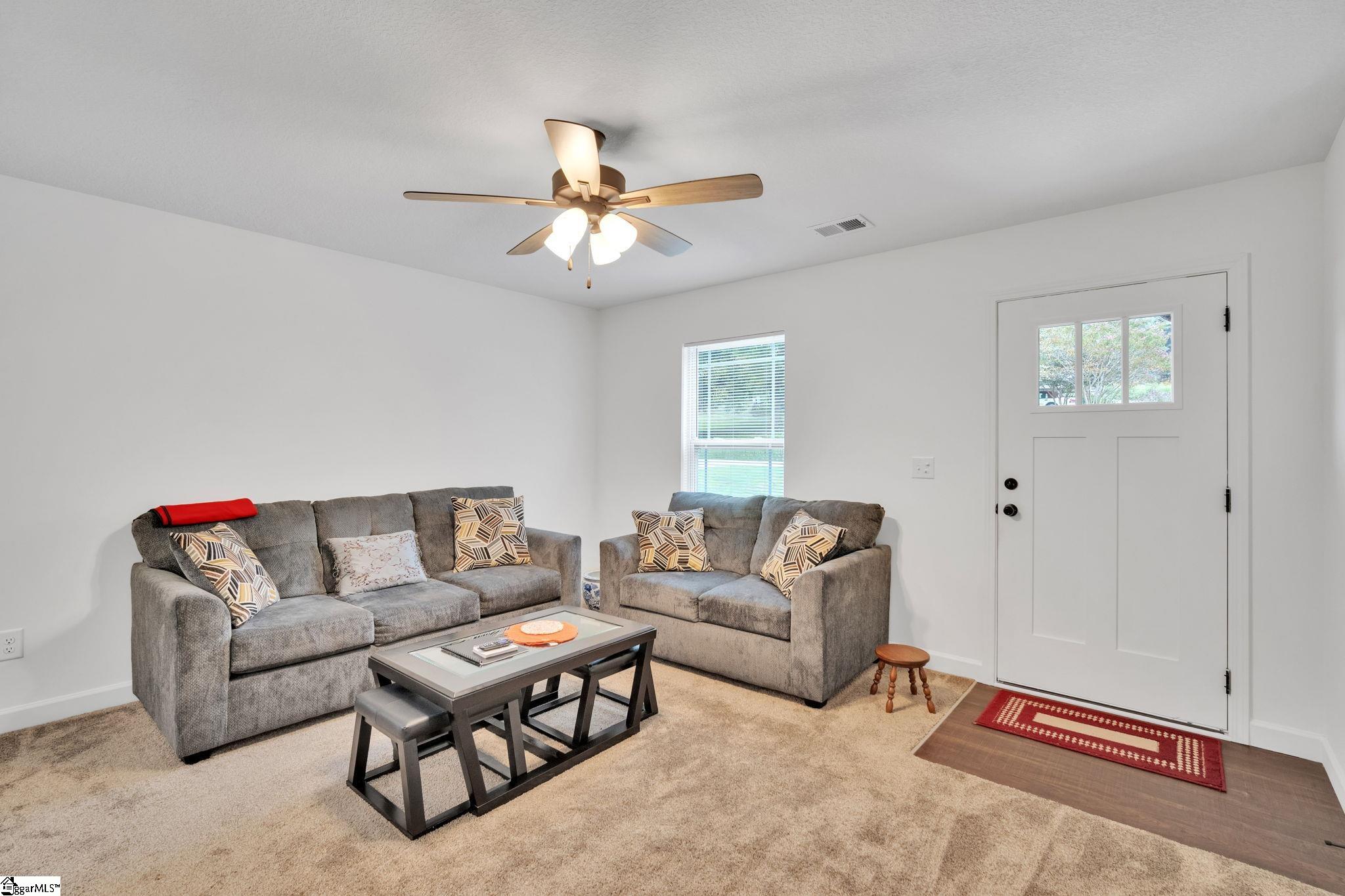 407 Waters Road Inman, SC 29349 - Photo 5 of 27